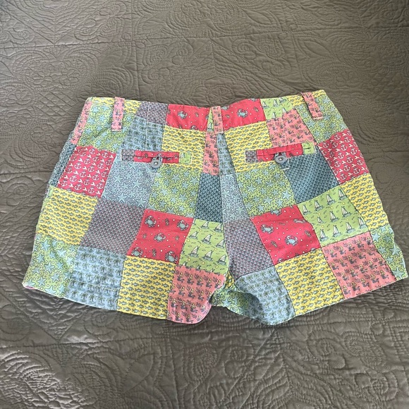 Vineyard Vines Original Patchwork Every Day Shorts Size 4 - Picture 4 of 8